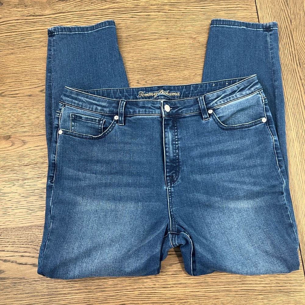 NWOT Women’s Tommy Bahama High Rise Ankle Skinny Jeans - 16/28 - Medium Wash